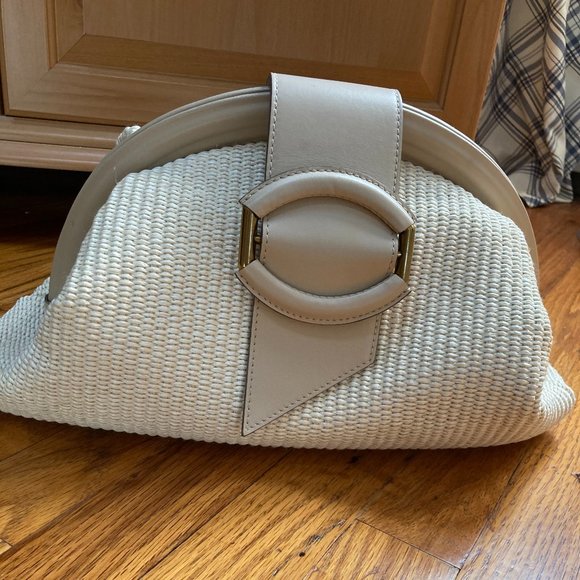 Banana Republic STELLA CLOUD CLUTCH Oversized Straw Clutch Handbag for Summer - Picture 6 of 13